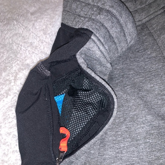 Under Armour Men’s Athletic shorts - Picture 3 of 9